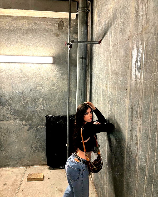 averyygraace instagram image archive image