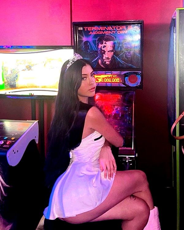 averyygraace instagram image archive image