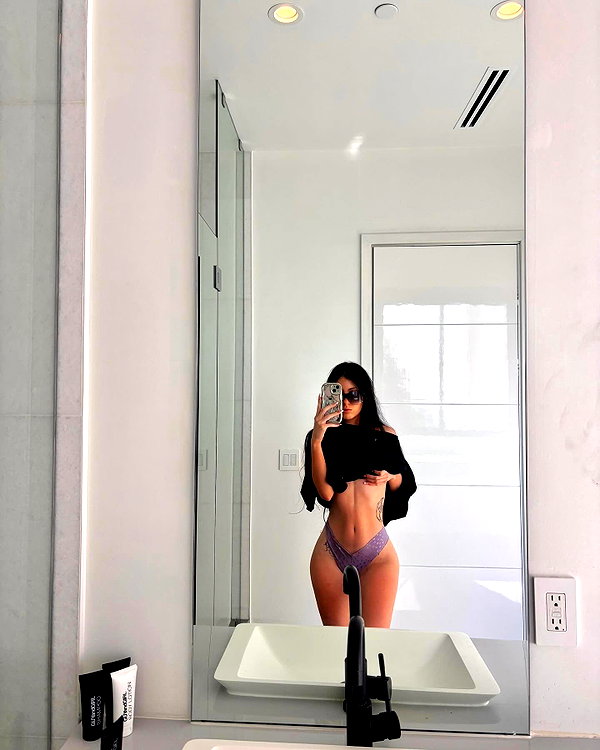 averyygraace instagram image archive image
