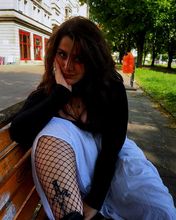 avigailsen instagram image archive image