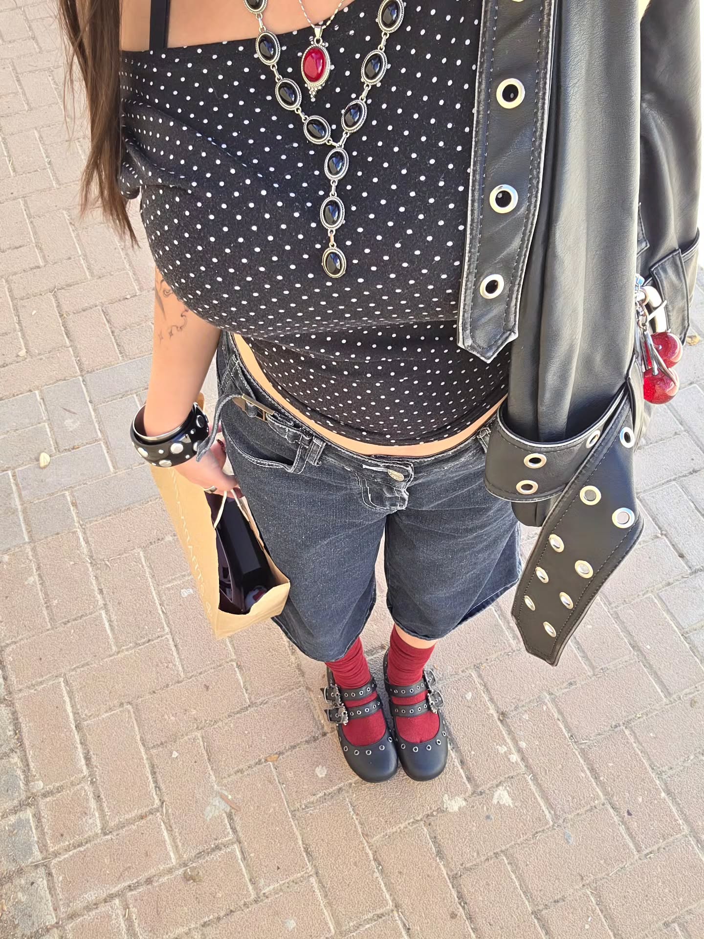 avital_1010.2003 instagram image archive image