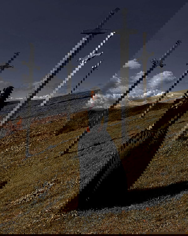 ayguldavlletova image ~ Altpins