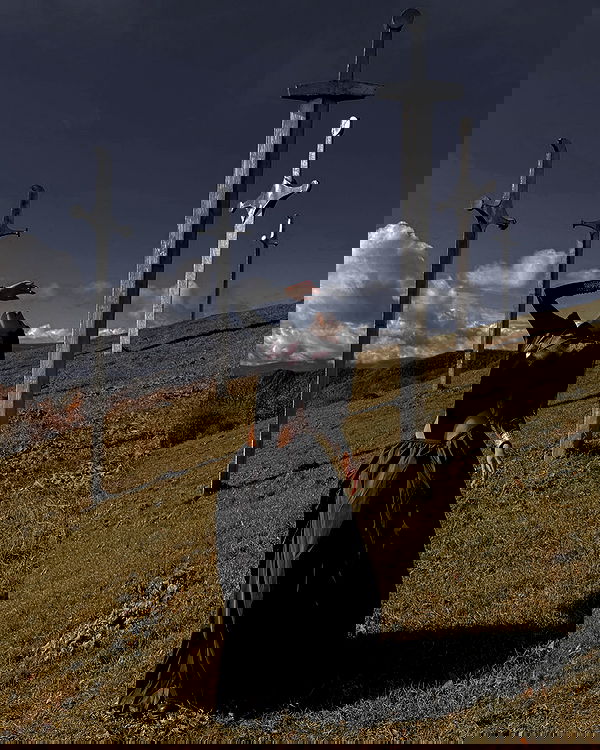 ayguldavlletova image ~ Altpins