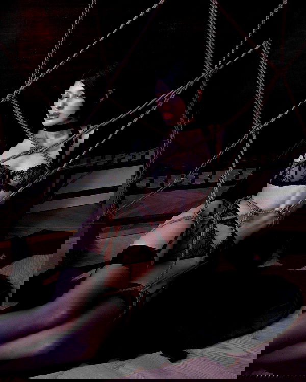 ayguldavlletova image ~ Altpins