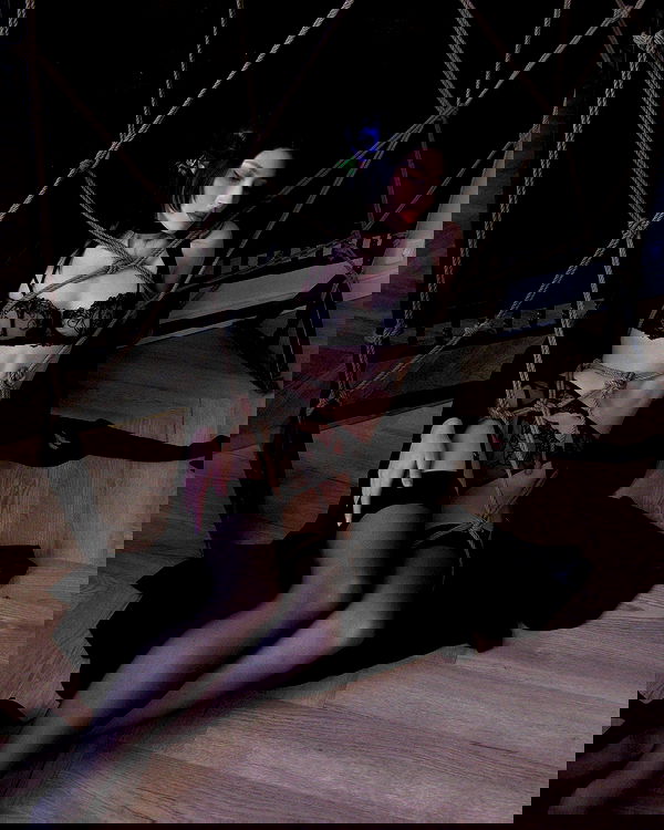 ayguldavlletova image ~ Altpins