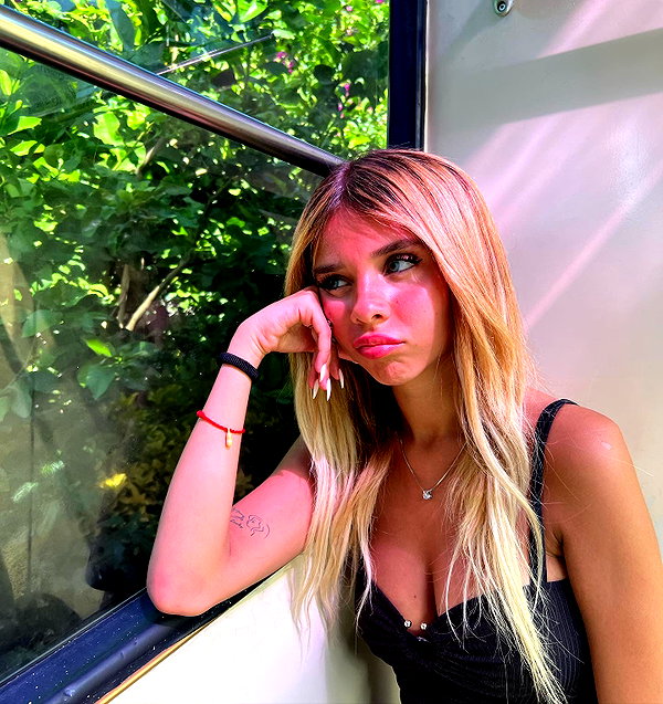 babyjoelle_ instagram image archive image