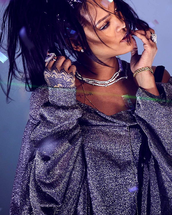 badgalriri instagram image archive image