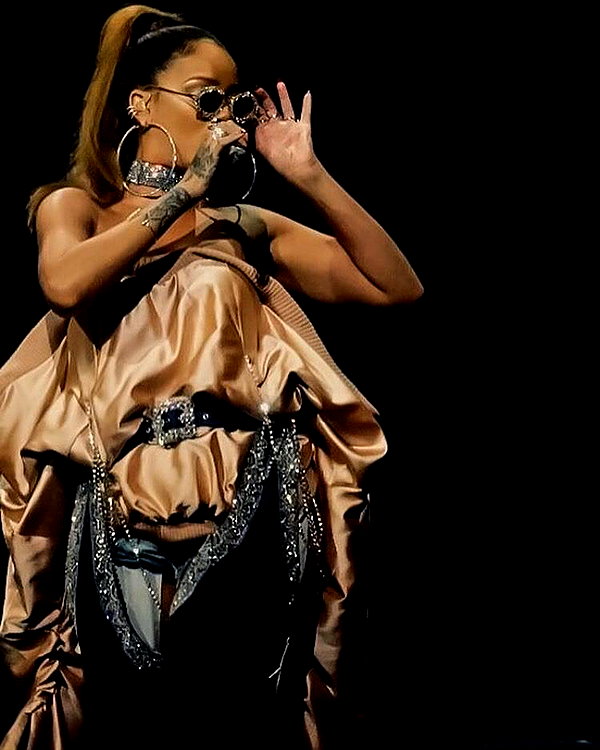 badgalriri instagram image archive image
