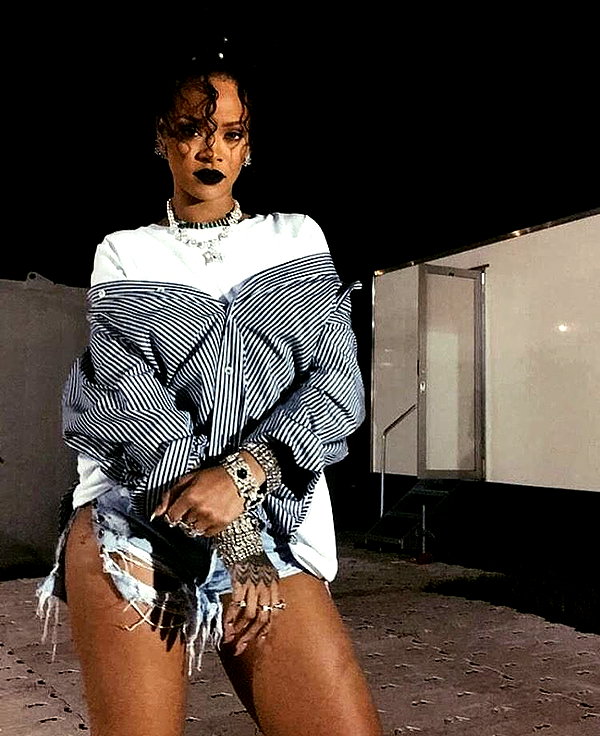 badgalriri instagram image archive image