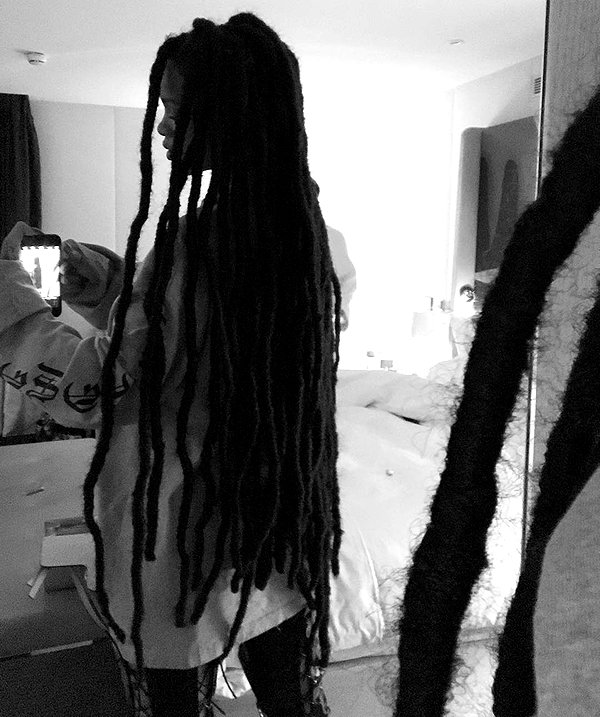 badgalriri instagram image archive image