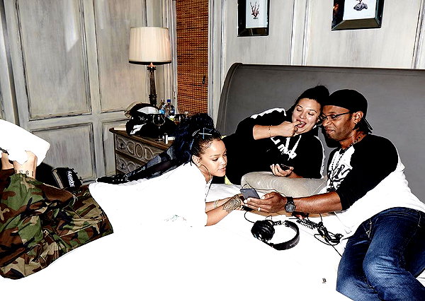 badgalriri instagram image archive image