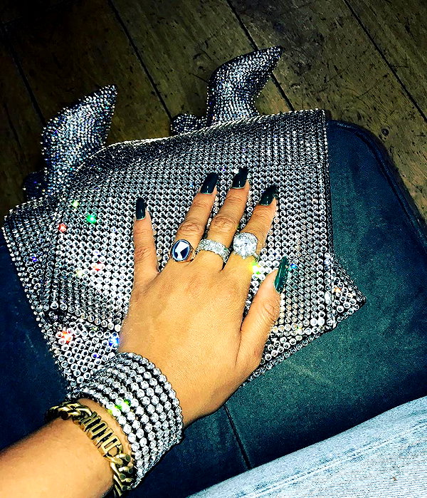 badgalriri instagram image archive image