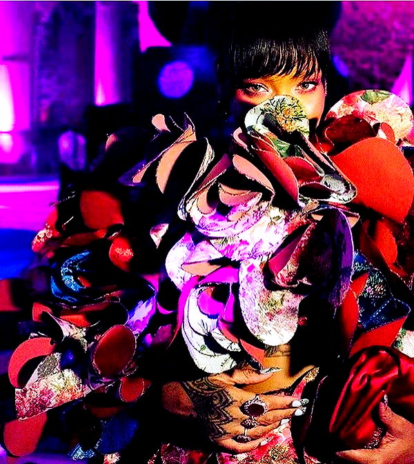 badgalriri instagram image archive image