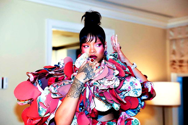 badgalriri instagram image archive image