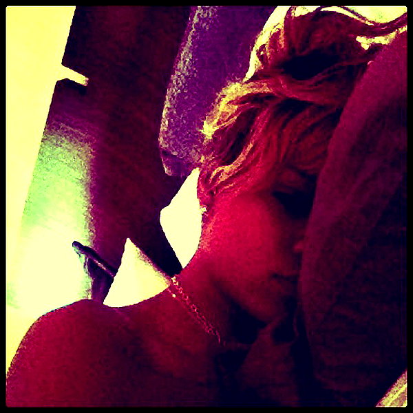 badgalriri instagram image archive image