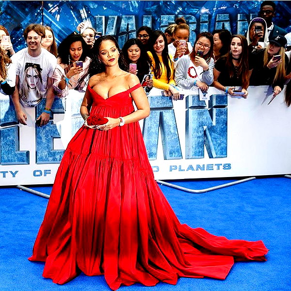 badgalriri instagram image archive image