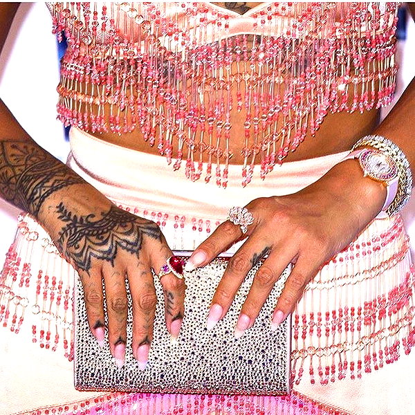 badgalriri instagram image archive image