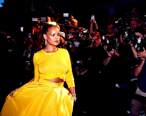 badgalriri instagram image archive image