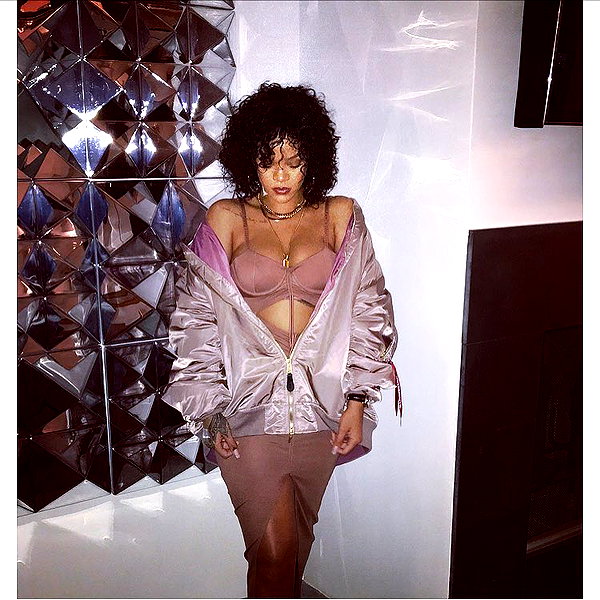 badgalriri instagram image archive image