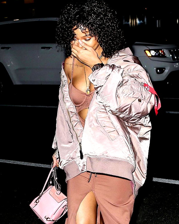 badgalriri instagram image archive image
