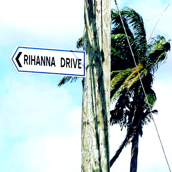 badgalriri instagram image archive image
