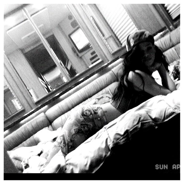 badgalriri instagram image archive image