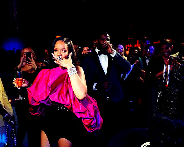 badgalriri instagram image archive image