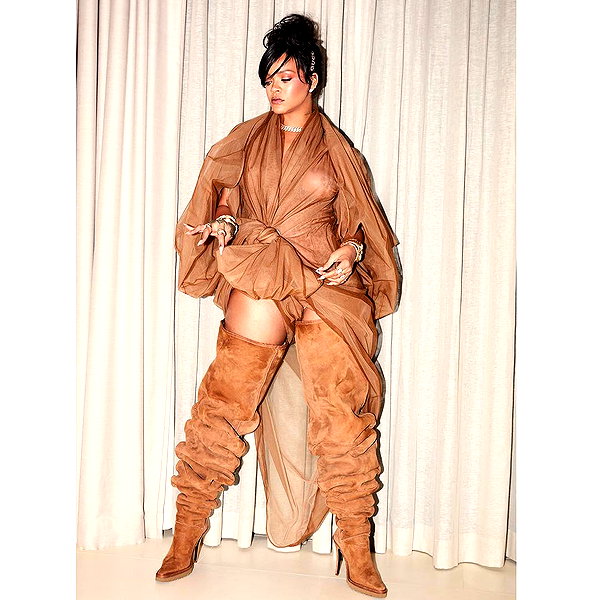 badgalriri instagram image archive image