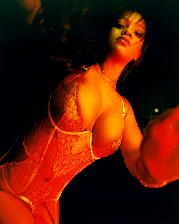 badgalriri instagram image archive image