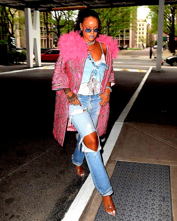 badgalriri instagram image archive image