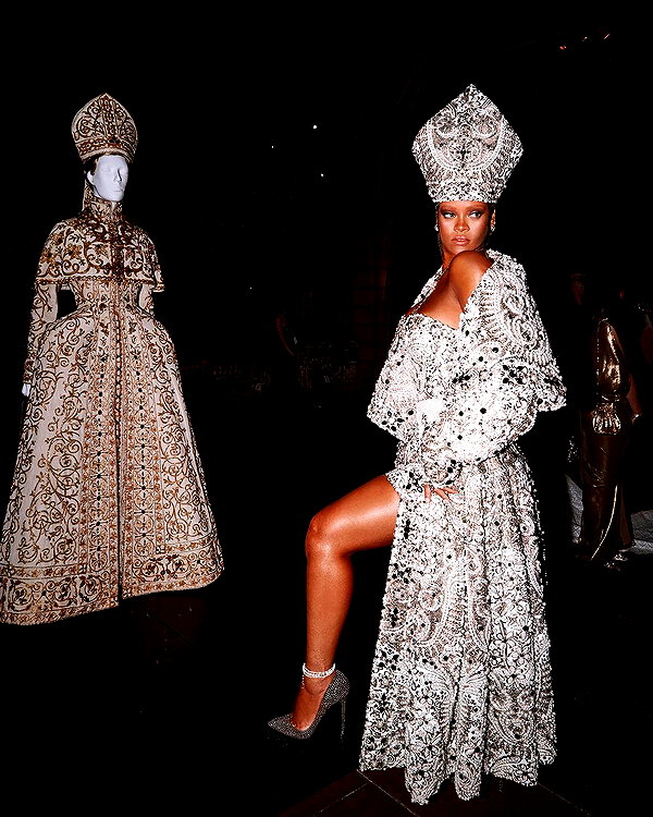badgalriri instagram image archive image