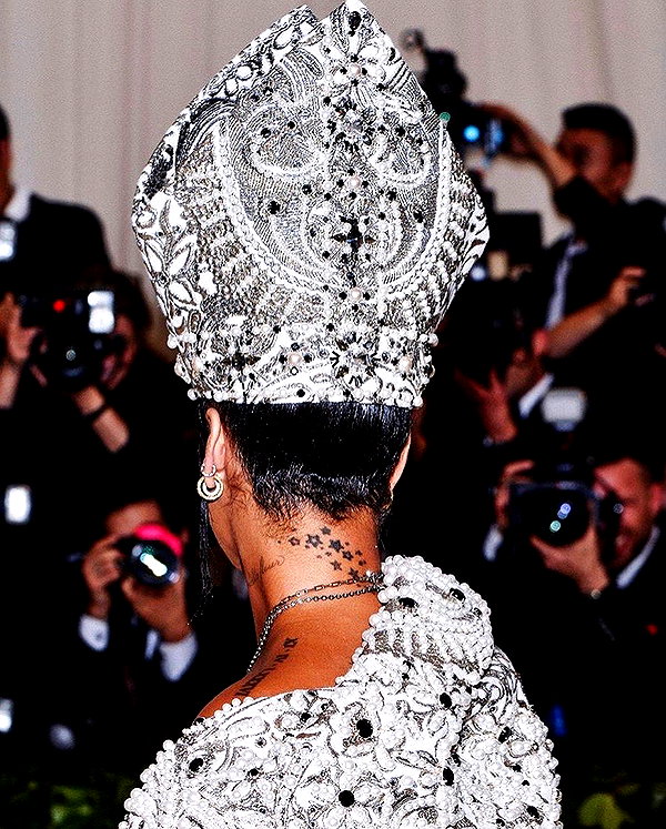 badgalriri instagram image archive image
