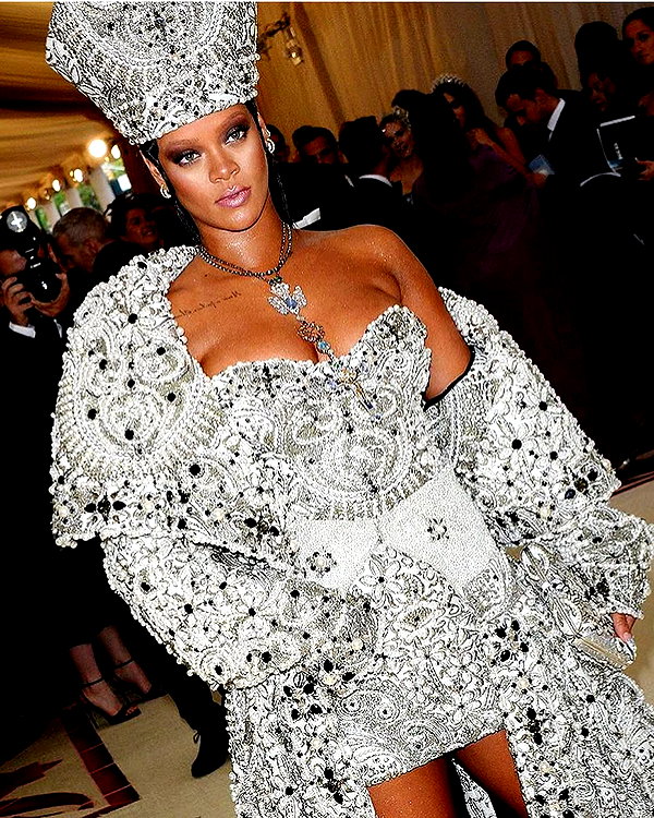 badgalriri instagram image archive image