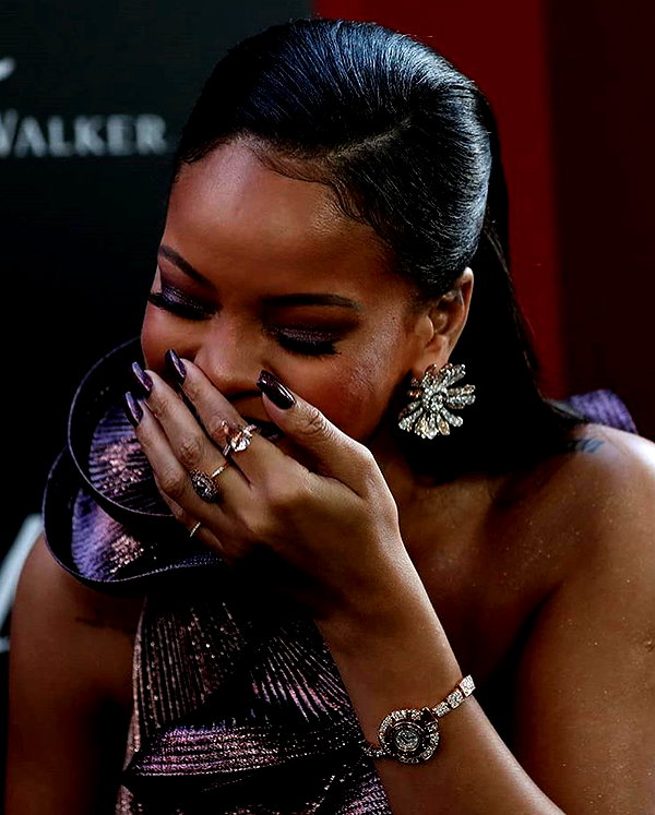 badgalriri instagram image archive image
