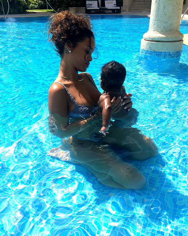 badgalriri instagram image archive image