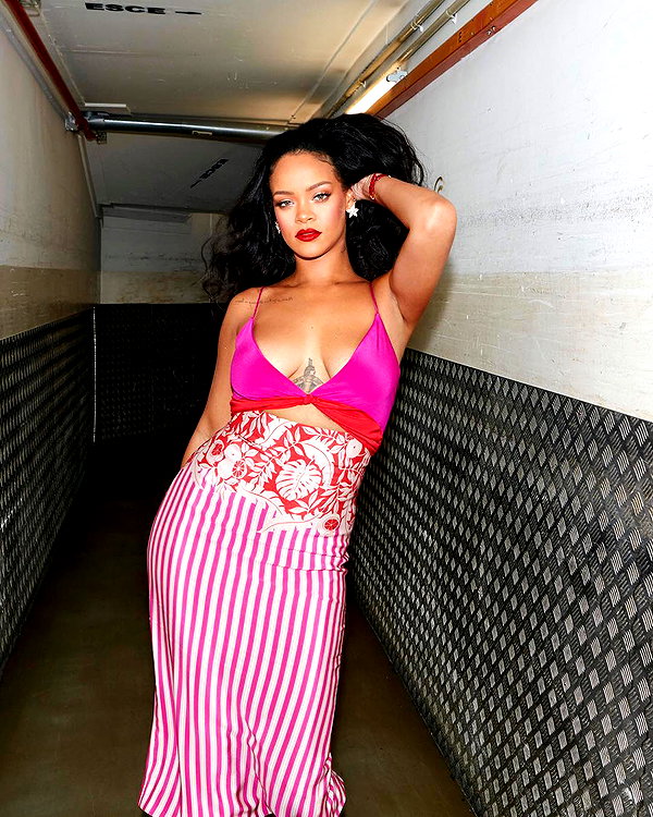 badgalriri instagram image archive image