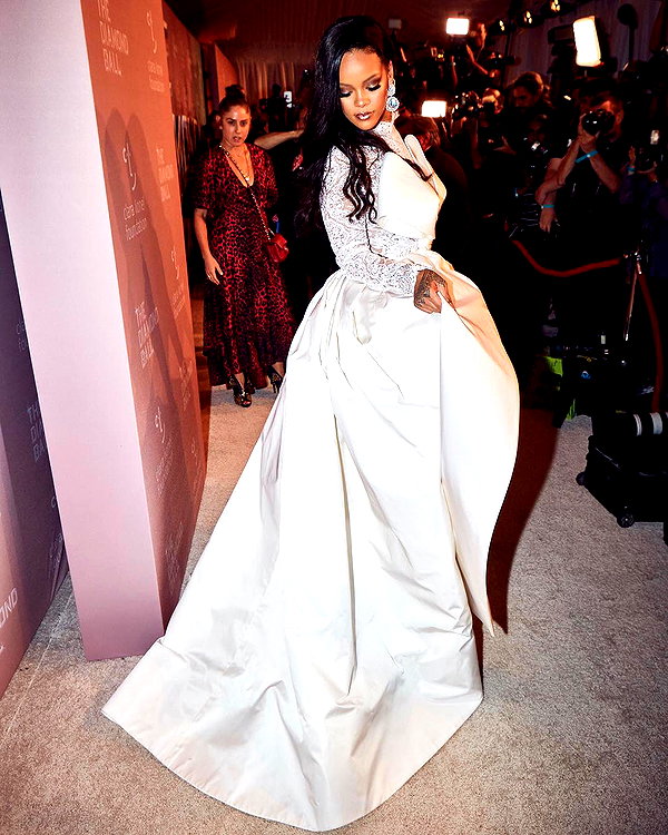 badgalriri instagram image archive image