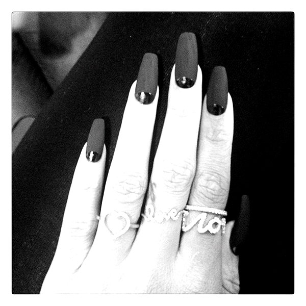 badgalriri instagram image archive image
