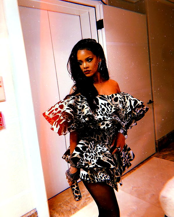 badgalriri instagram image archive image