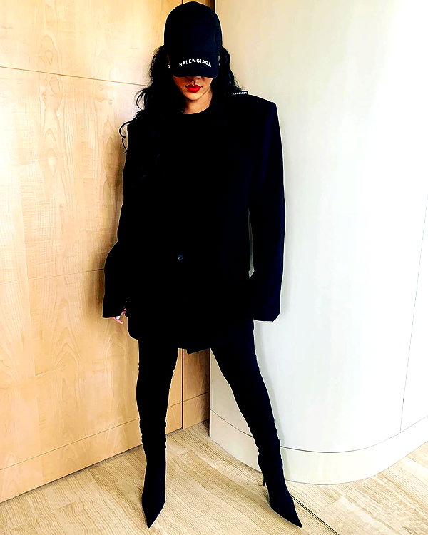 badgalriri instagram image archive image