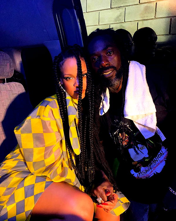 badgalriri instagram image archive image