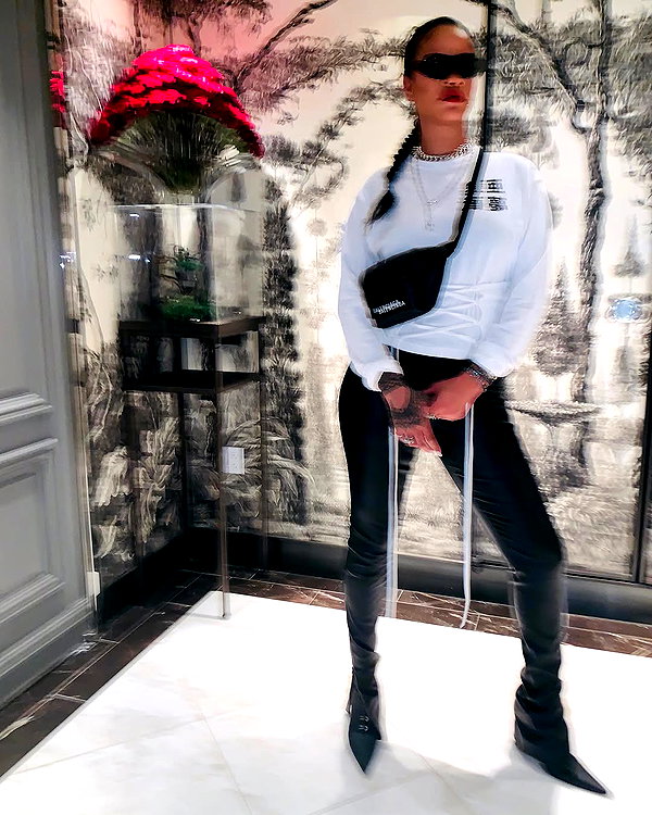 badgalriri instagram image archive image