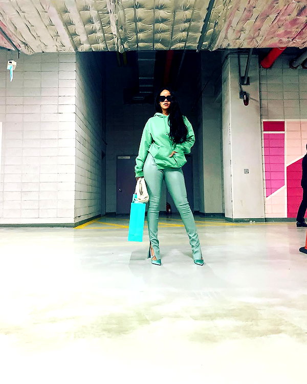badgalriri instagram image archive image