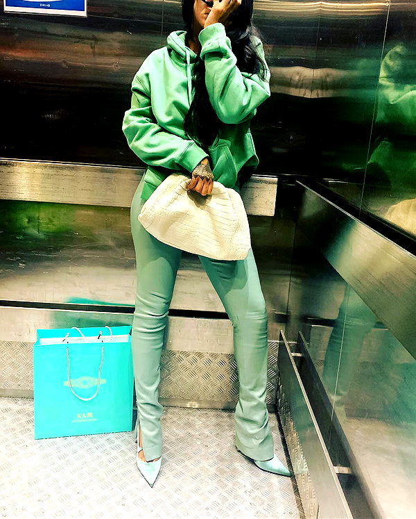 badgalriri instagram image archive image