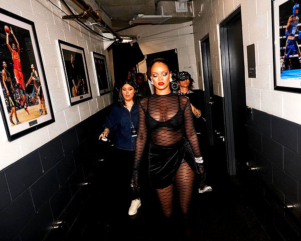 badgalriri instagram image archive image