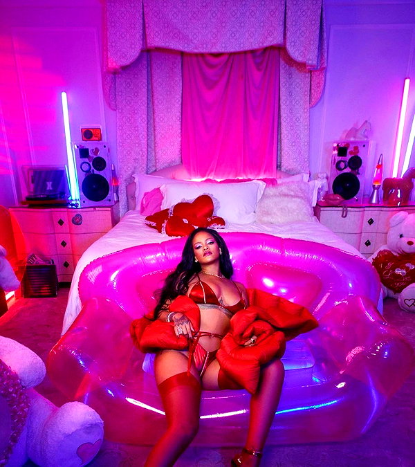 badgalriri instagram image archive image