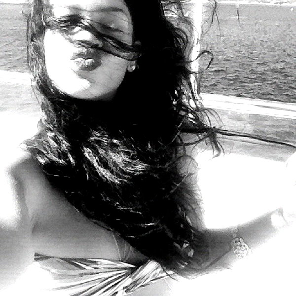 badgalriri instagram image archive image