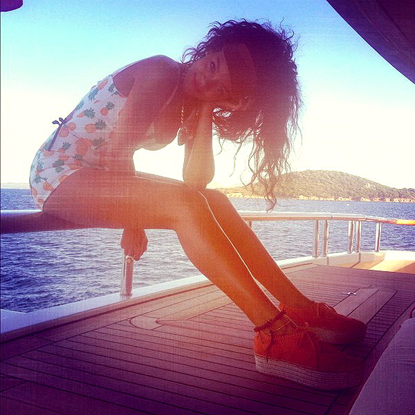 badgalriri instagram image archive image