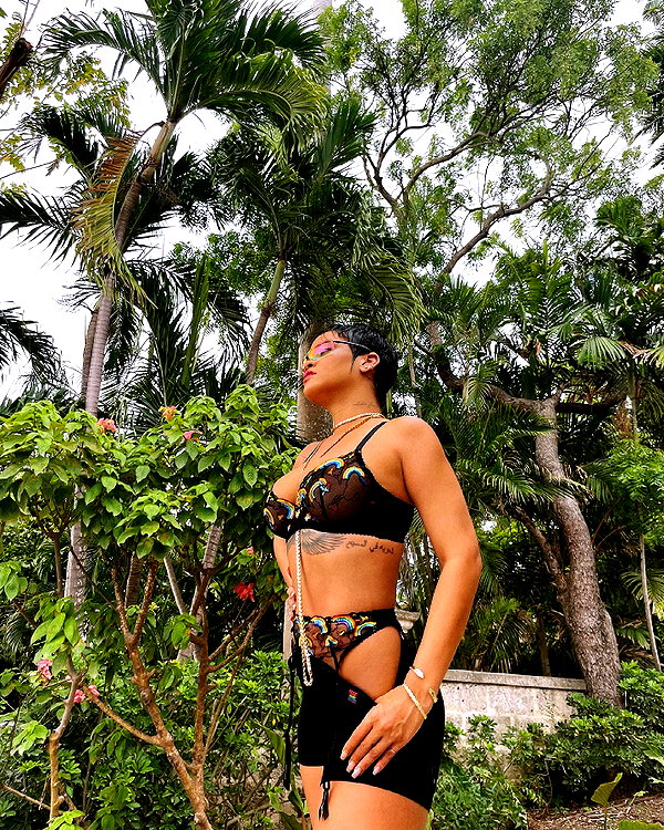 badgalriri instagram image archive image