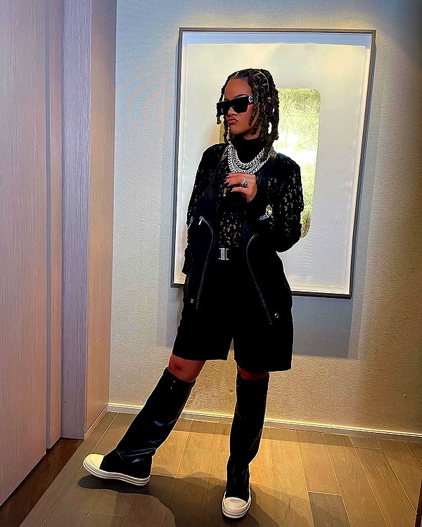 badgalriri instagram image archive image